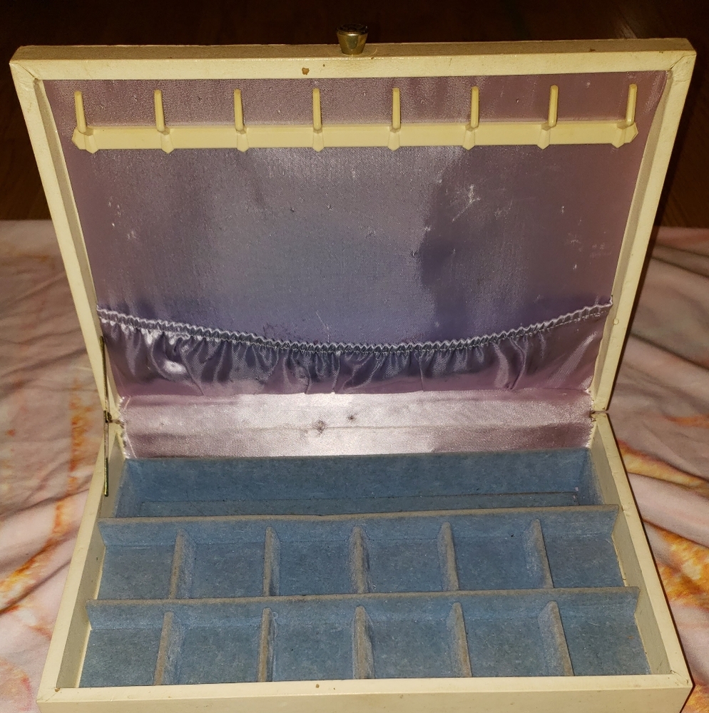 Vintage Jewelry Box